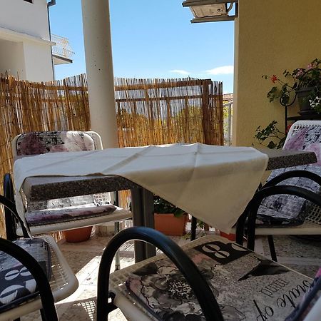 Apartmani Putnik Baška Voda Kültér fotó
