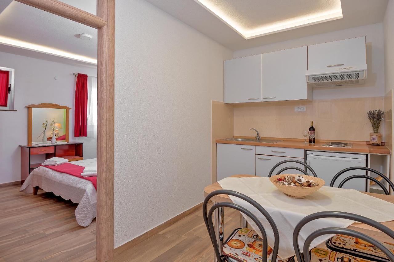 Apartmani Putnik Baška Voda Kültér fotó