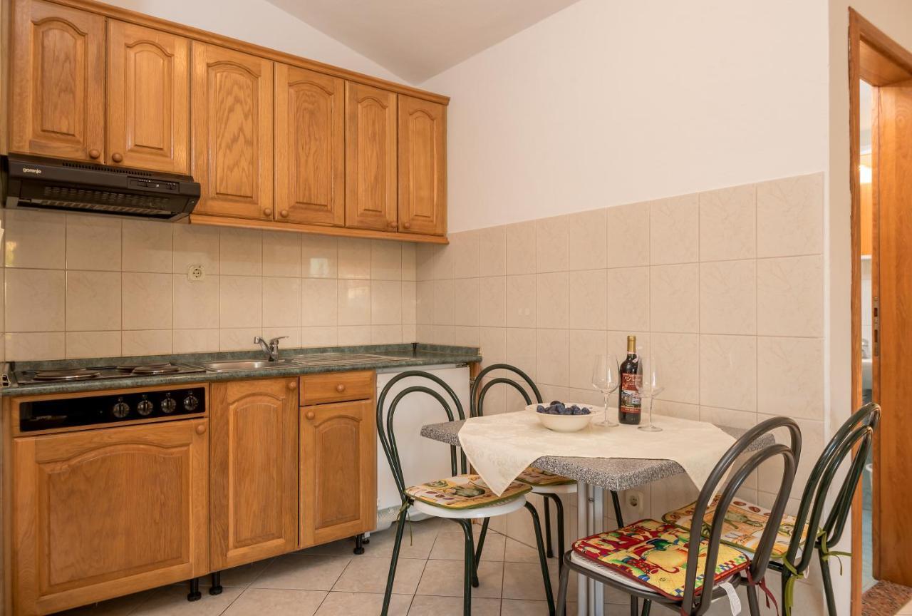 Apartmani Putnik Baška Voda Kültér fotó