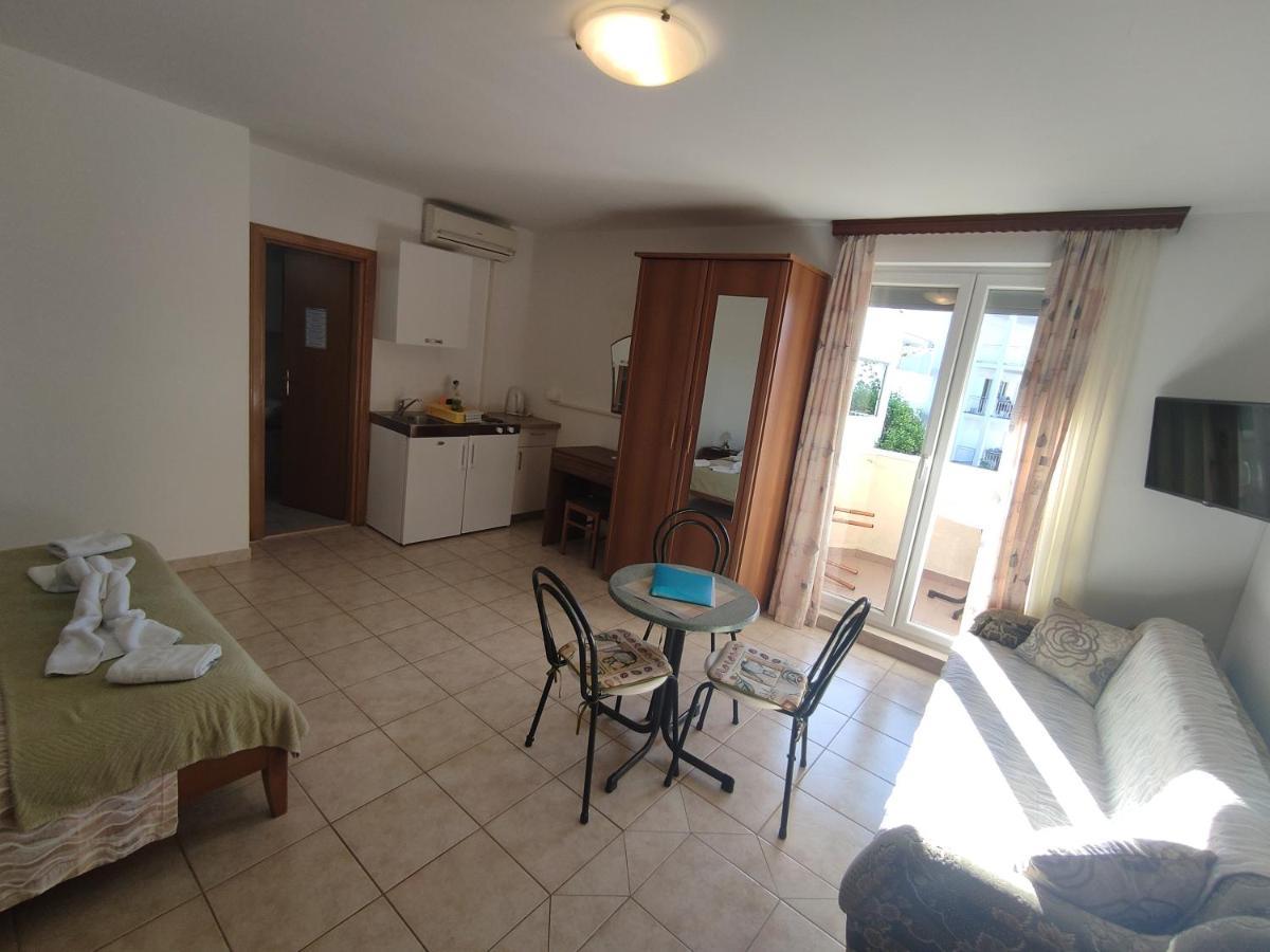 Apartmani Putnik Baška Voda Kültér fotó