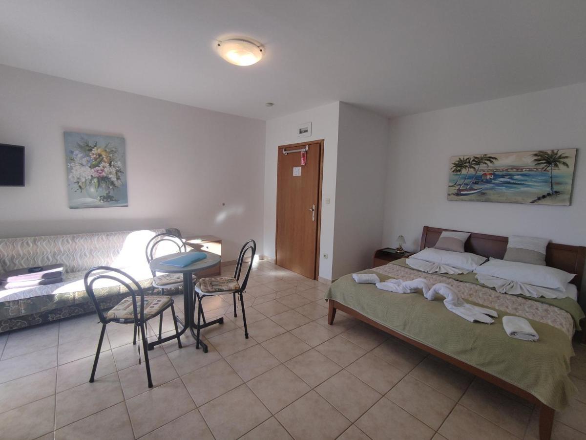 Apartmani Putnik Baška Voda Kültér fotó