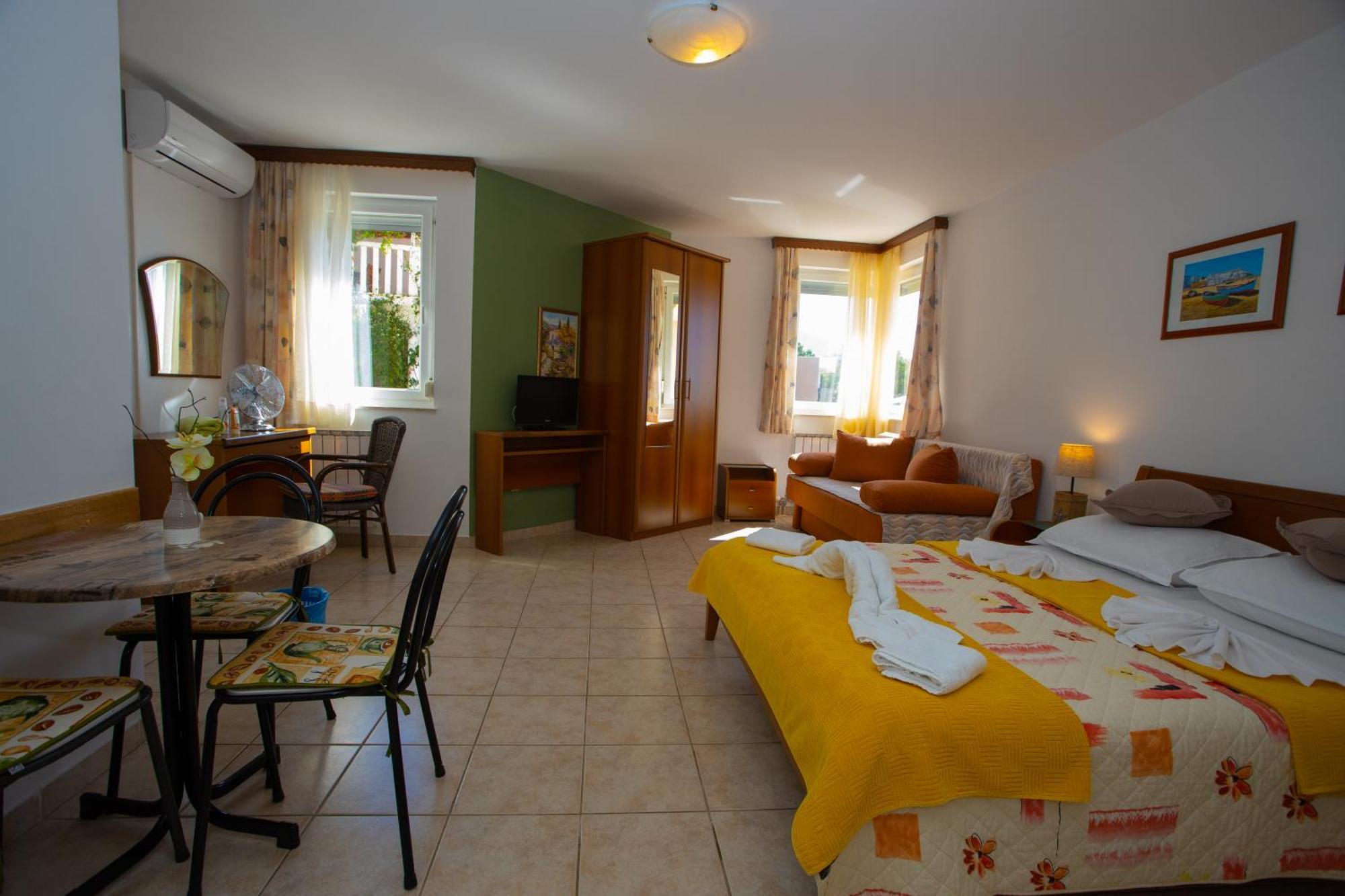 Apartmani Putnik Baška Voda Kültér fotó